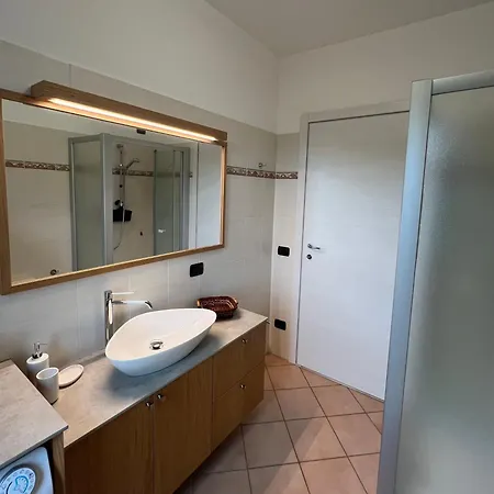 Apartment 2 Cuori Al - In Singola Mandello del Lario